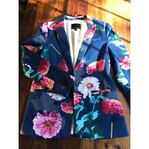 Flowered blazer